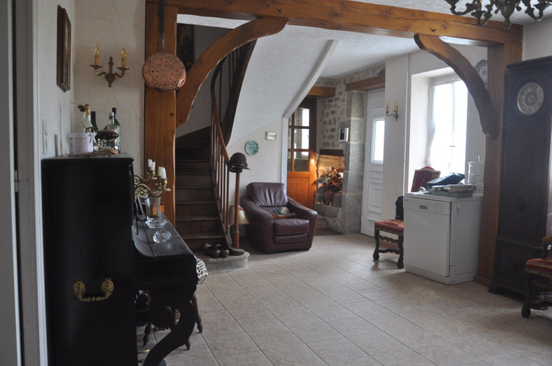 French property for sale in Sardent, Creuse - €141,700 - photo 2