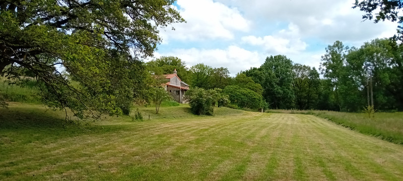 French property for sale in Bressuire, Deux-Sèvres - €297,940 - photo 7