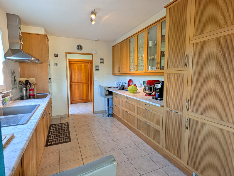 French property for sale in Saint-Maigrin, Charente-Maritime - €424,000 - photo 2