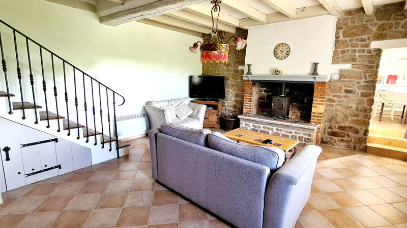 French property for sale in Lesbois, Mayenne - €69,000 - photo 1