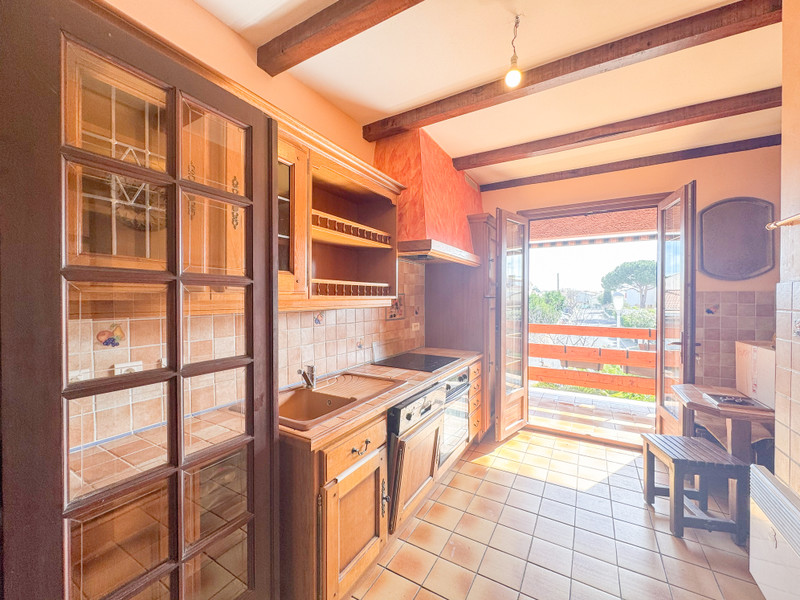 French property for sale in Agde, Hérault - €395,000 - photo 8