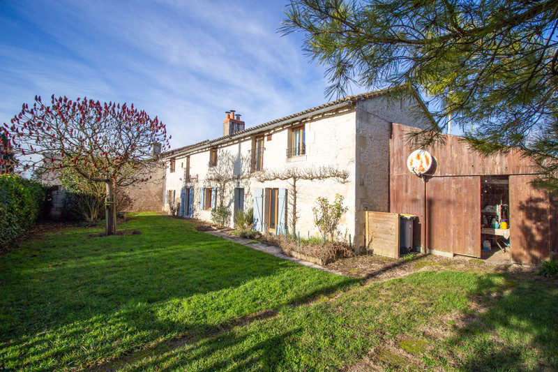 French property for sale in Saires, Vienne - €119,900 - photo 0