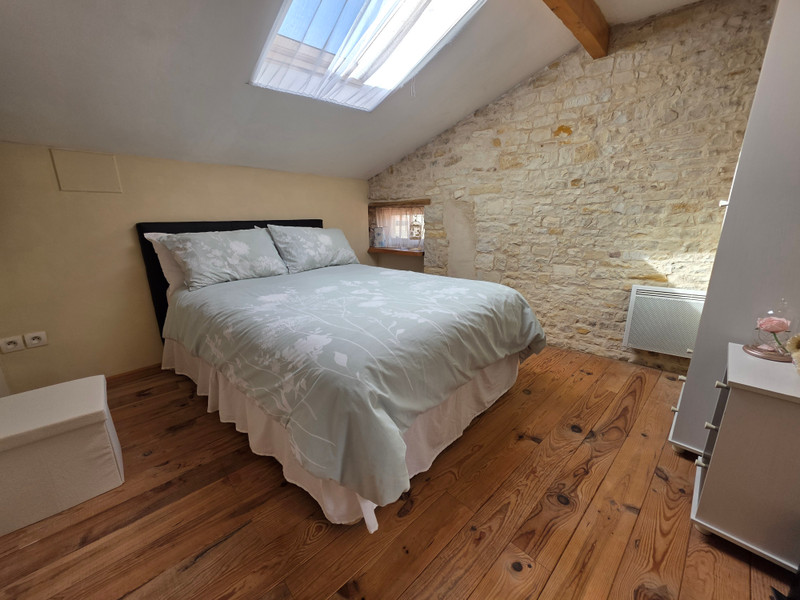 French property for sale in Saint-Fraigne, Charente - €183,000 - photo 6