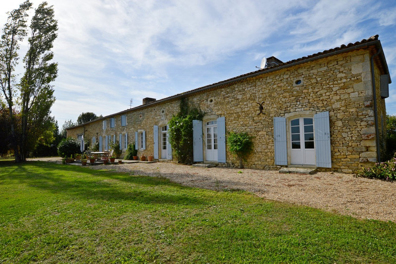 French property for sale in Saint-Sernin, Lot-et-Garonne - €649,760 - photo 2