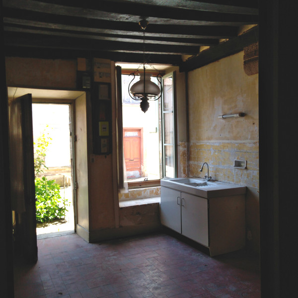 French property for sale in Saint-Benoît-du-Sault, Indre - €41,600 - photo 2