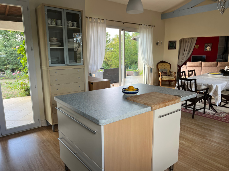 French property for sale in Corgnac-sur-l'Isle, Dordogne - €284,600 - photo 9