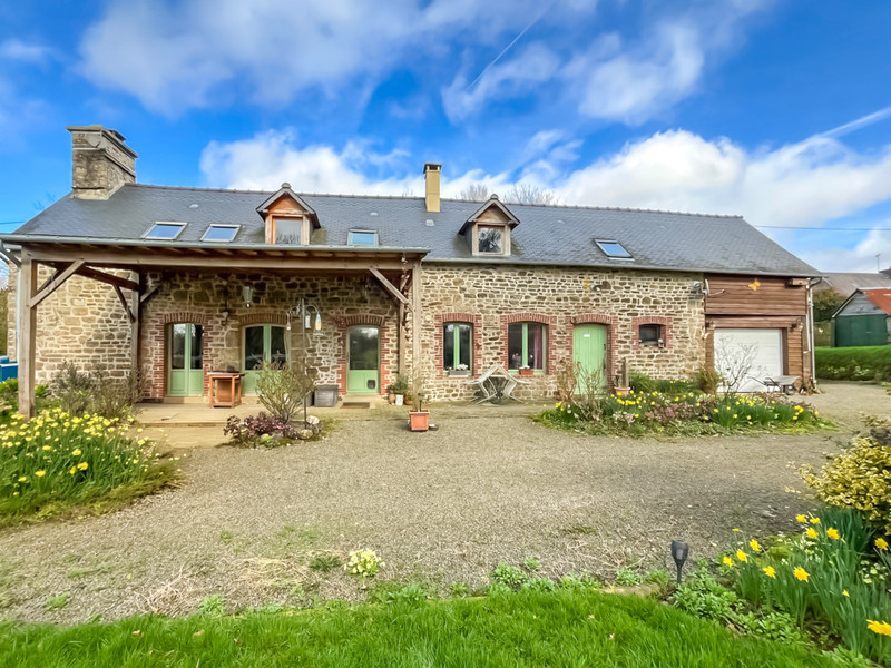 French property for sale in Reffuveille, Manche - €259,700 - photo 0