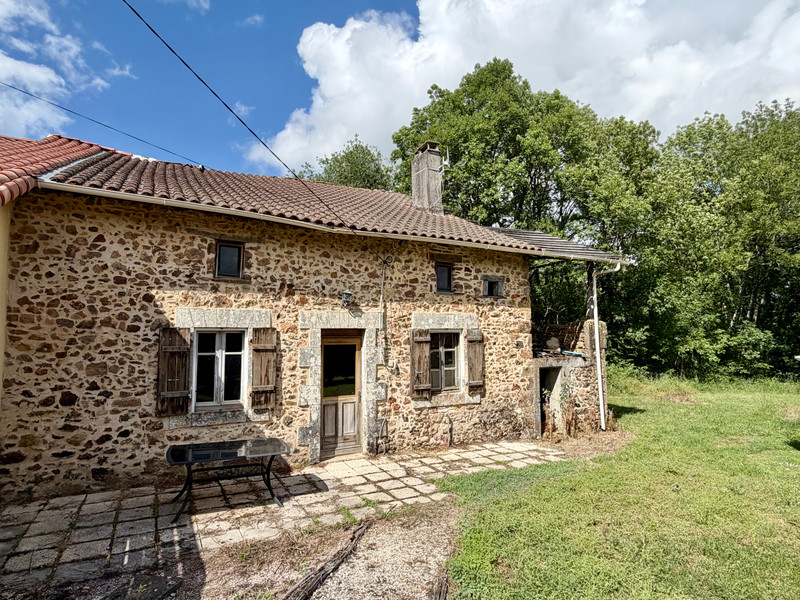 Propriété à vendre à Rochechouart, Haute-Vienne - 66 600 €