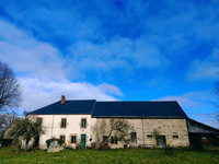 Propriété à vendre à Saint-Gervais-d'Auvergne, Puy-de-Dôme - 235 000 € - photo n°1