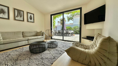 French property for sale in La Couarde-sur-Mer, Charente-Maritime - €1,395,000 - photo 6