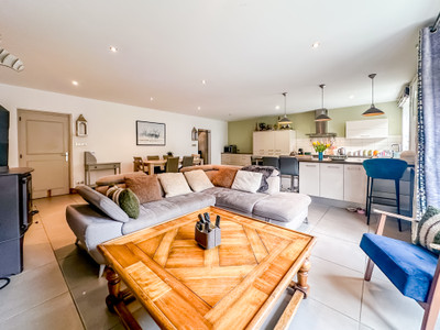 French property for sale in Courchevel, Savoie - €1,100,000 - photo 8