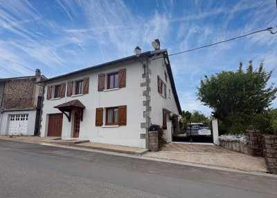 Maison à vendre à Saint-Saud-Lacoussière, Dordogne, Aquitaine, avec Leggett Immobilier