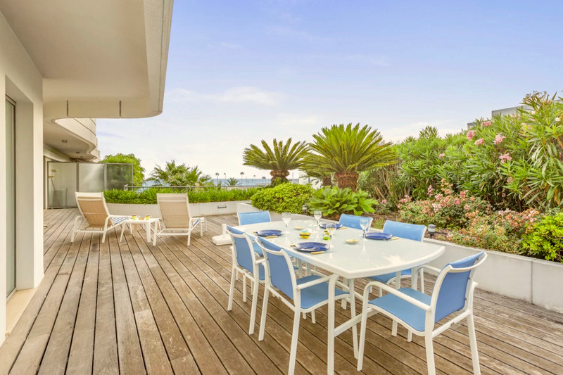 French property for sale in Menton, Alpes-Maritimes - €1,190,000 - photo 0