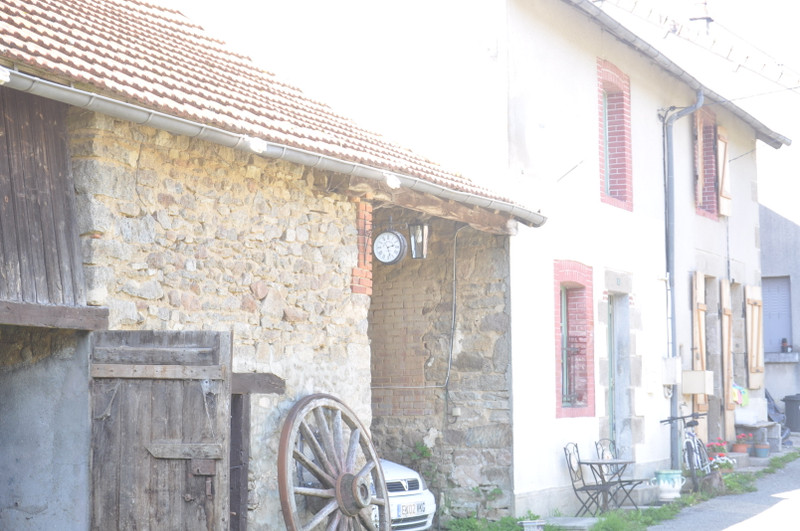 Maison à vendre à Saint-Dizier-Masbaraud, Creuse - 38 600 € - photo 1