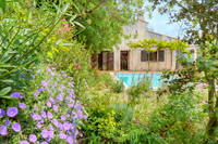 Propriété à vendre à Saint-Saturnin-lès-Apt, Vaucluse - 445 000 € - photo n°1