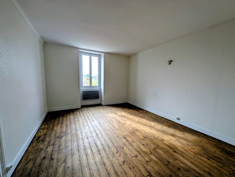 French property for sale in Saint-Claud, Charente - €98,500 - photo 4