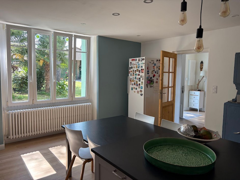 French property for sale in Saint-Même-les-Carrières, Charente - €367,500 - photo 7