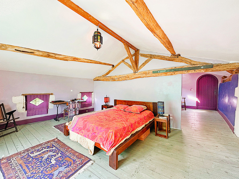 French property for sale in Bonnes, Charente - €399,000 - photo 5