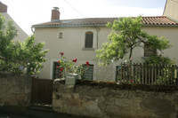 Maison à vendre à Cléré-sur-Layon, Maine-et-Loire - 99.999 € - photo 1