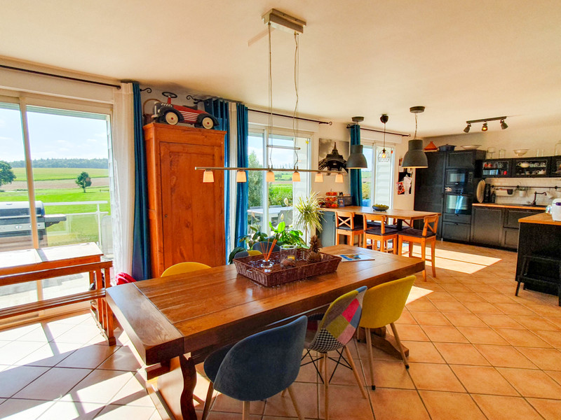 French property for sale in Hémonstoir, Côtes-d'Armor - €215,000 - photo 4