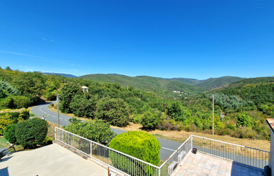 French property for sale in La Livinière, Hérault - €379,000 - photo 7