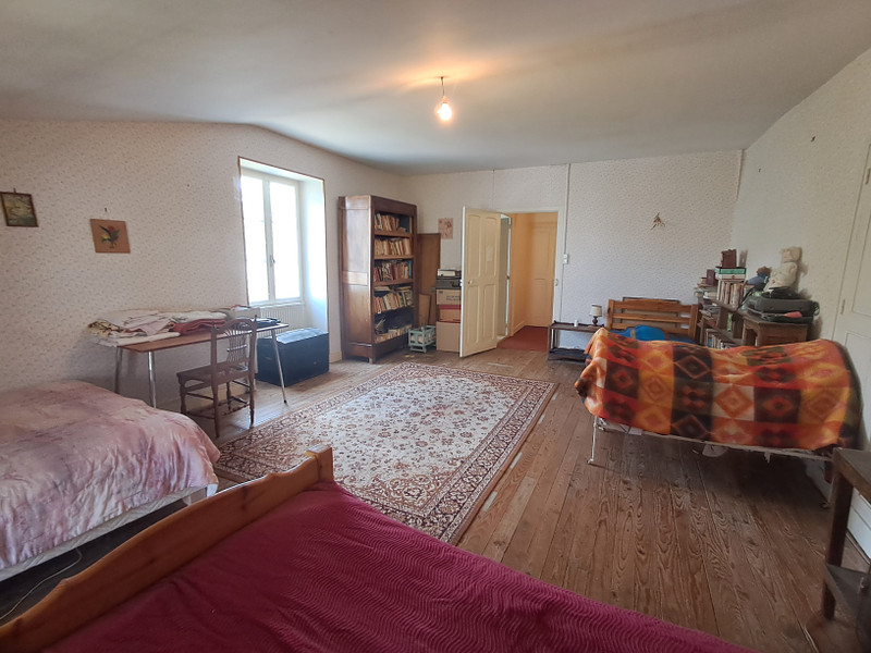 French property for sale in Cherval, Dordogne - €399,000 - photo 8