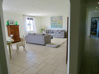 Propriété à vendre à Saint-Savinien, Charente-Maritime - 318 000 € - photo n°3