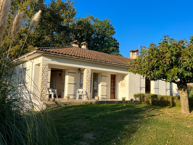 French property for sale in Castillonnès, Lot-et-Garonne - €286,200 - photo 2