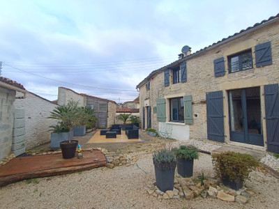 French property for sale in Aubigné, Deux-Sèvres - €176,000 - photo 12