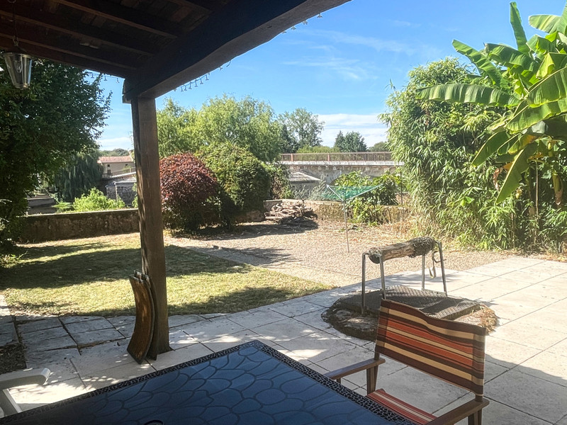 French property for sale in Confolens, Charente - €167,400 - photo 10