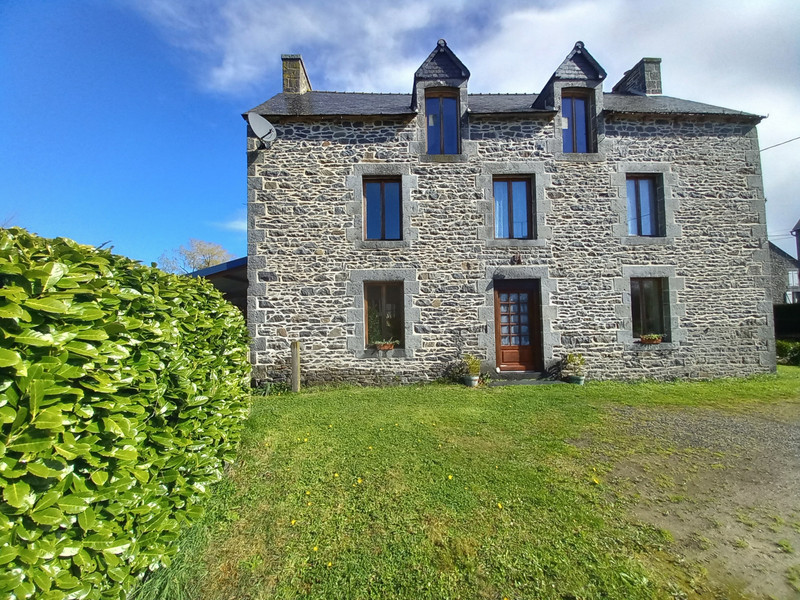 French property for sale in Le Mené, Côtes-d'Armor - €249,950 - photo 2