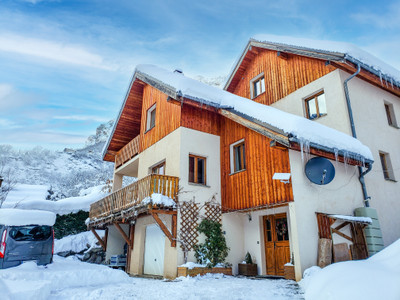 chalet for sale in Isère