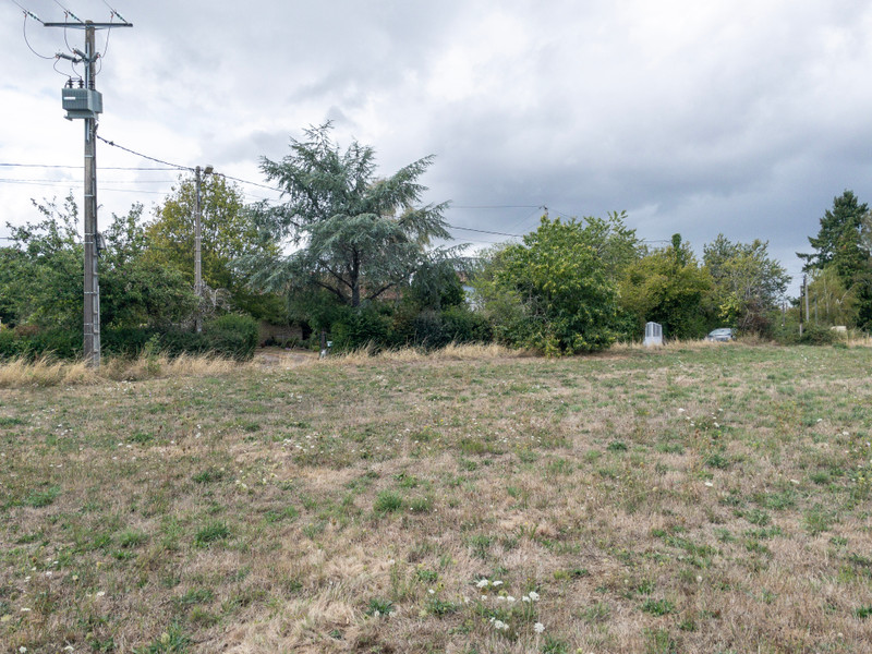French property for sale in Pressignac, Charente - €20,000 - photo 6