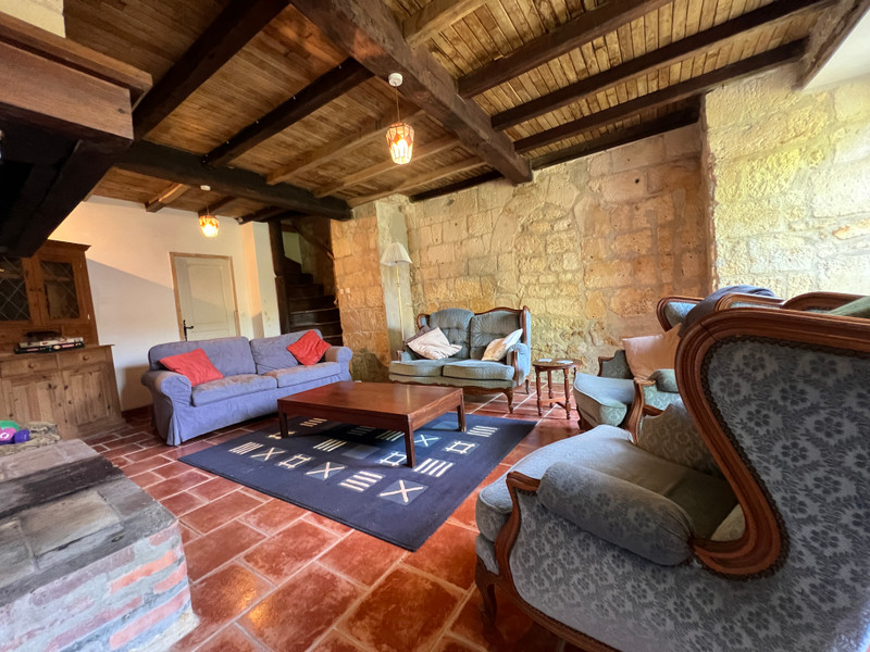 French property for sale in Annepont, Charente-Maritime - €249,994 - photo 3