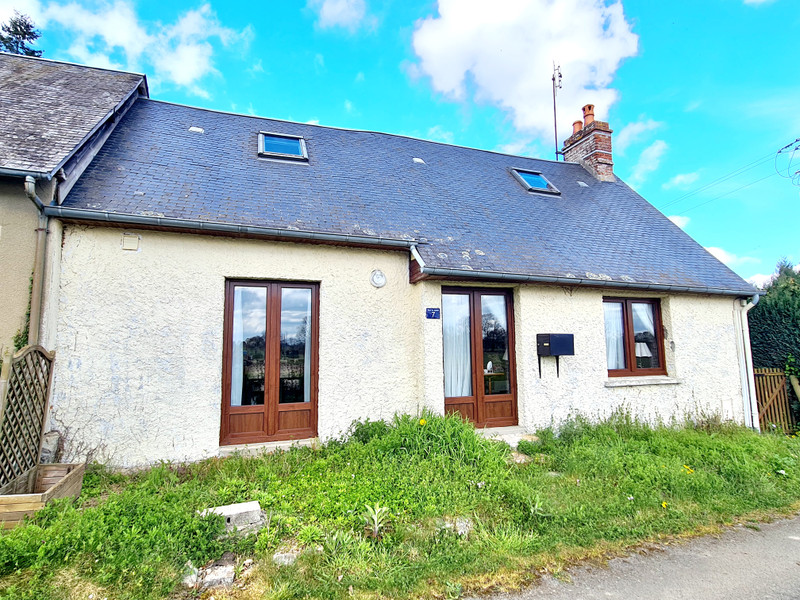 French property for sale in Domfront en Poiraie, Orne - €99,000 - photo 0