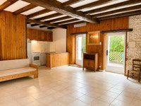 Propriété à vendre à Saint-Palais-du-Né, Charente - 97 900 € - photo n°4