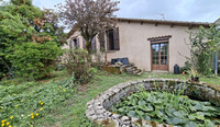Maison à vendre à Luxé, Charente - 88.000 € - photo 1