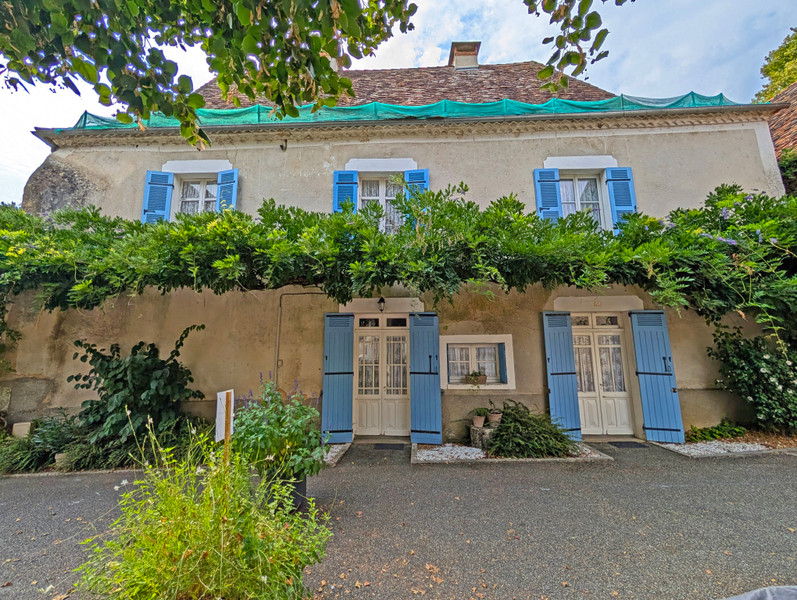 French property for sale in Coulaures, Dordogne - €255,000 - photo 1