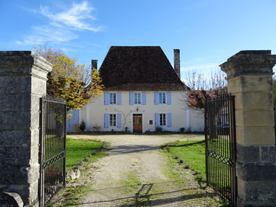 Maison à vendre à Sorges, Dordogne, Aquitaine, avec Leggett Immobilier