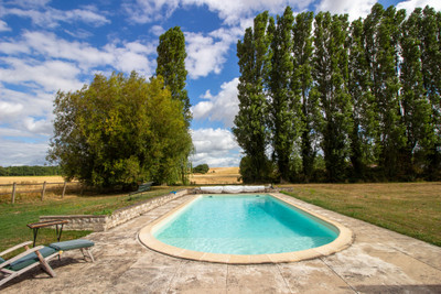 French property for sale in Assay, Indre-et-Loire - €350,000 - photo 8