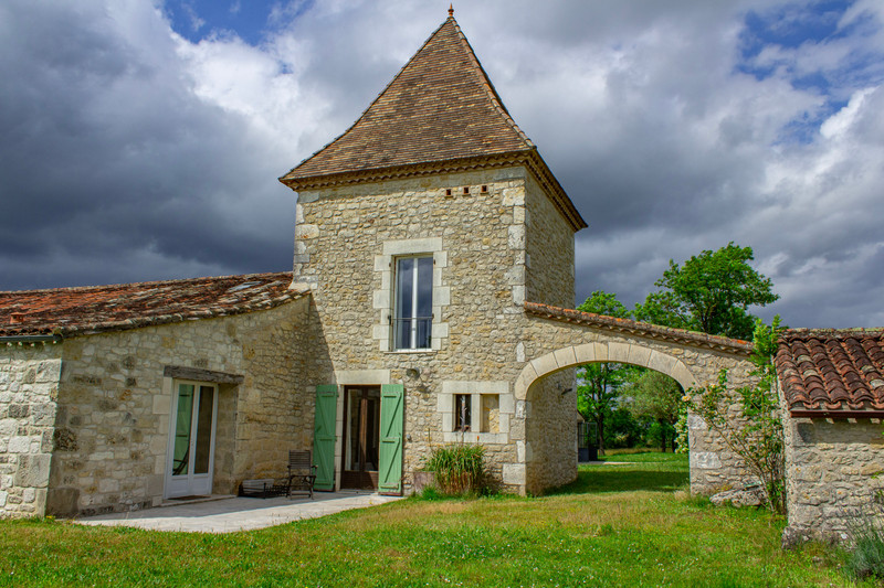 French property for sale in Mauroux, Lot - €1,195,000 - photo 9