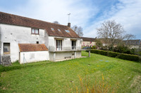Propriété à vendre à Chamoux, Yonne - 120 000 € - photo n°2