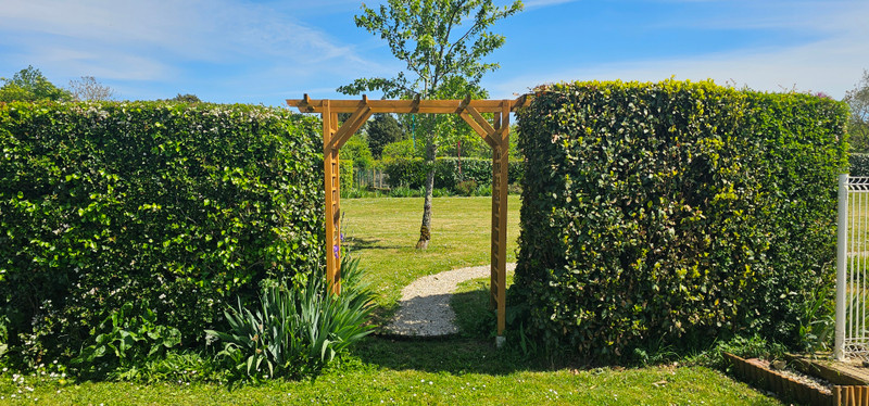 French property for sale in Saint-Valérien, Vendée - €349,800 - photo 11