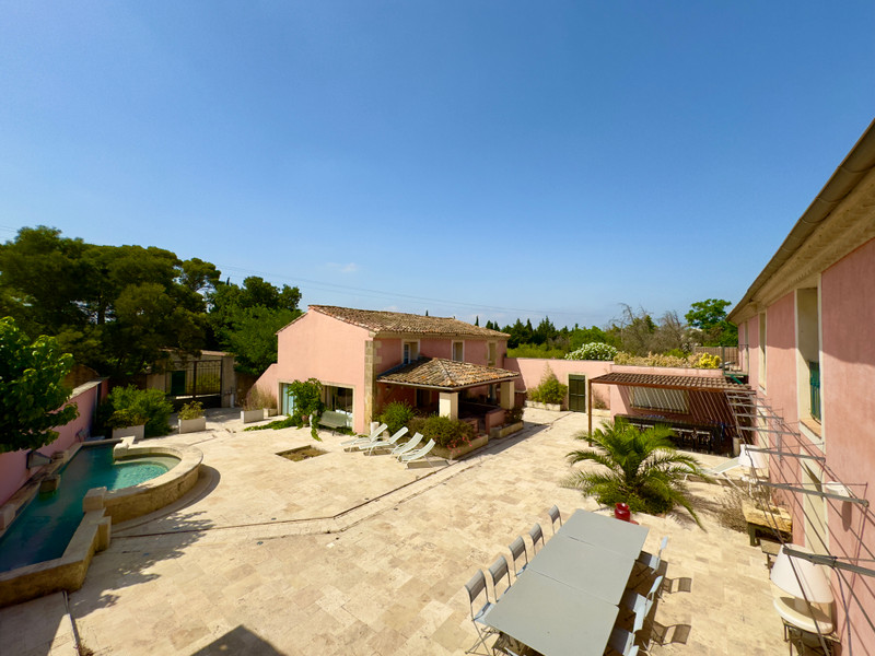 French property for sale in Nîmes, Gard - €1,720,000 - photo 1