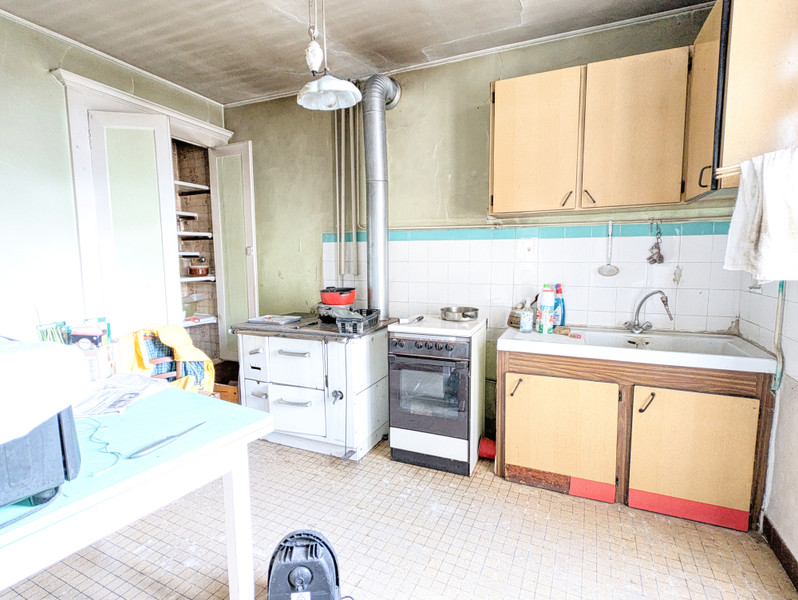 French property for sale in Les Grands-Chézeaux, Haute-Vienne - €93,000 - photo 3