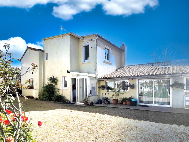 French property for sale in Argentonnay, Deux-Sèvres - €172,800 - photo 1