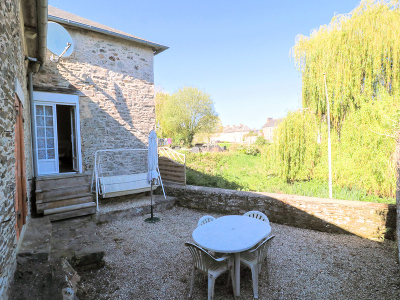 French property for sale in Ploëzal, Côtes-d'Armor - €141,700 - photo 9