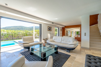 French property for sale in Sainte-Maxime, Var - €2,195,000 - photo 1