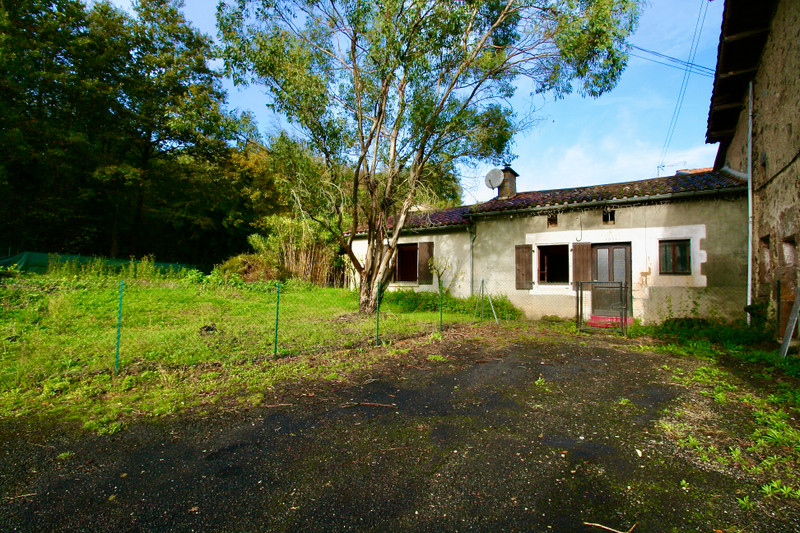 French property for sale in Écuras, Charente - €119,900 - photo 7