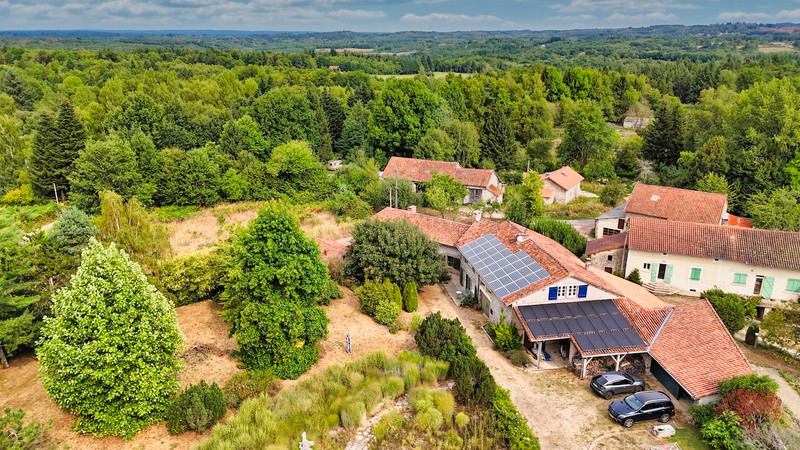 French property for sale in Nontron, Dordogne - €479,000 - photo 4